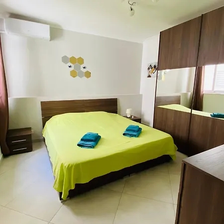 Mela Apartment 1 St. Paul's Bay Exterior photo